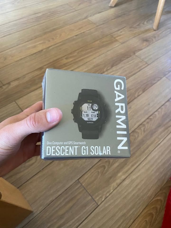 Garmin Descent G1 Solar Sealed in Box